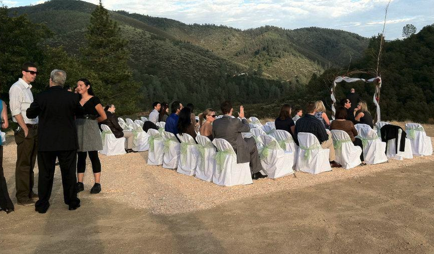 Wedding on the ridgetop parking lot